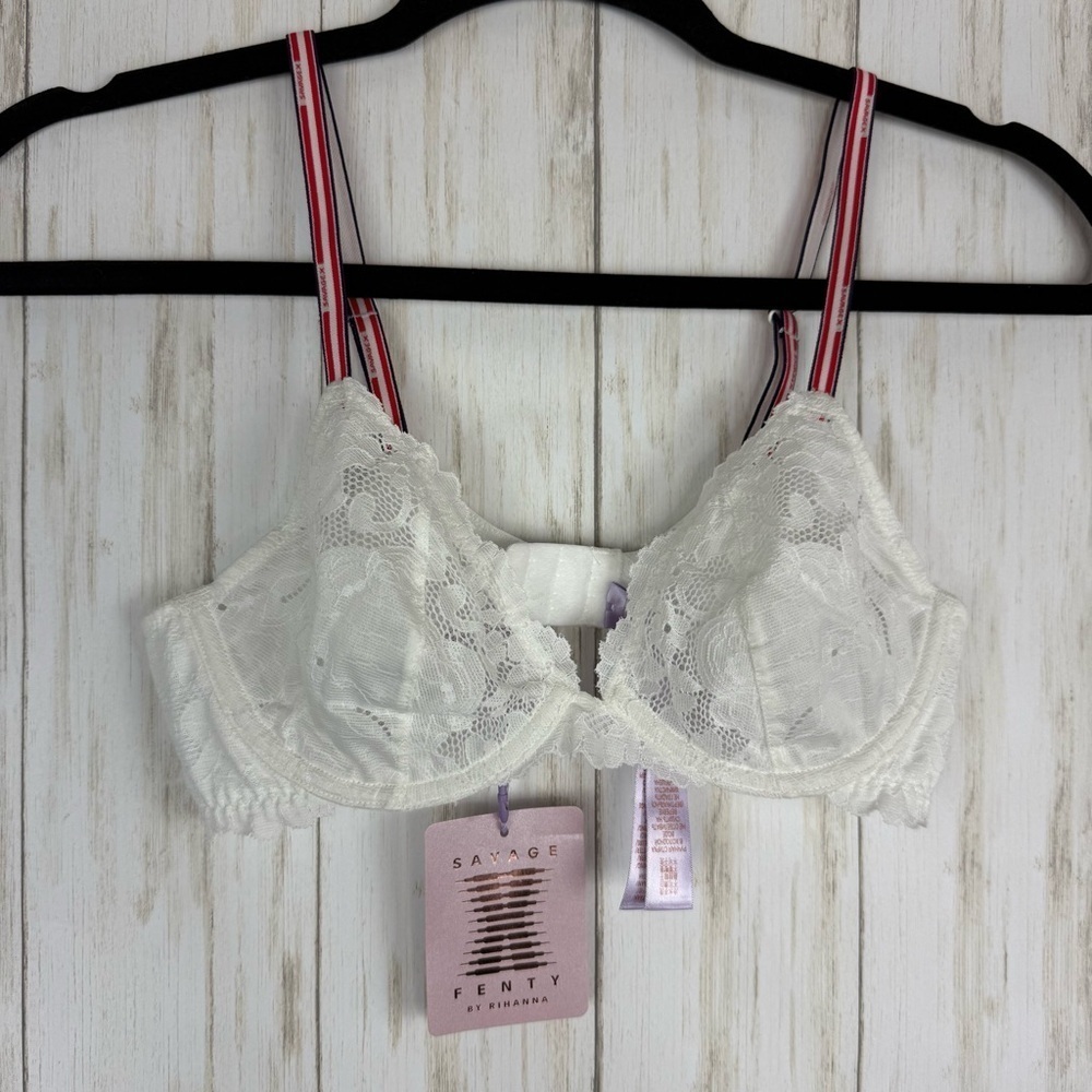 Savage X Fenty Ivory Lace Bra NWT 32B